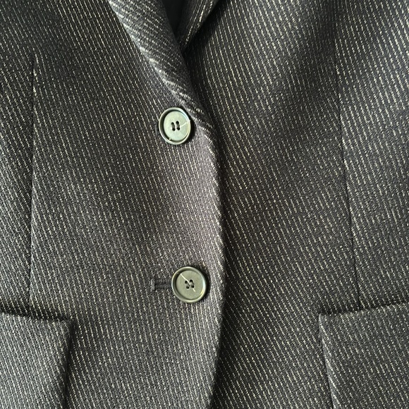 Ann Taylor size 6 two buttons navy jacket - Picture 3 of 7